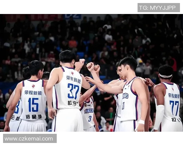 今天中午12点精彩对决CBA直播新疆队迎战天津队期待你的关注与支持