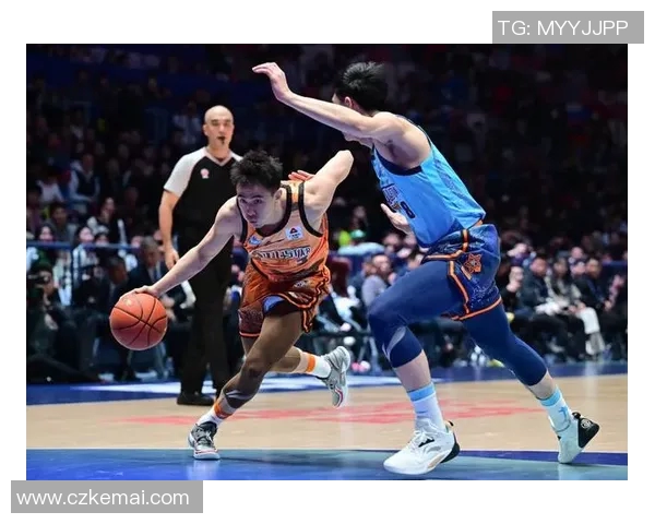 足球明星如何评价中国CBA篮球联赛